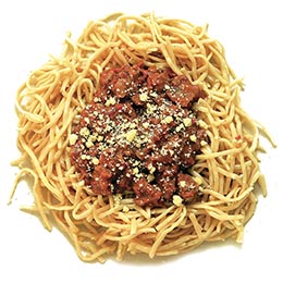 Tallarines con salsa bolognesa